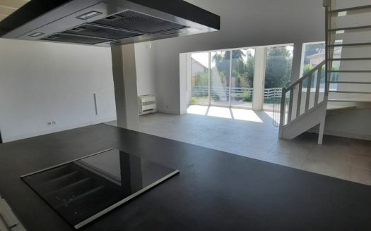 Maison 5 pièces 128 m2 01600 Reyrieux – Réf. 234