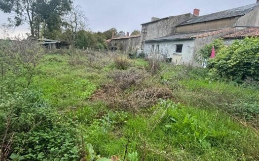 Maison 6 pièces 116 m2 79600 Airvault – Réf. 465