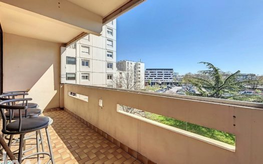 Appartement 4 pièces 72 m2 69120 Vaulx En Velin – Réf. AK-6854