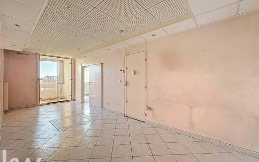 Appartement 4 pièces 72 m2 69120 Vaulx En Velin – Réf. AK-6854