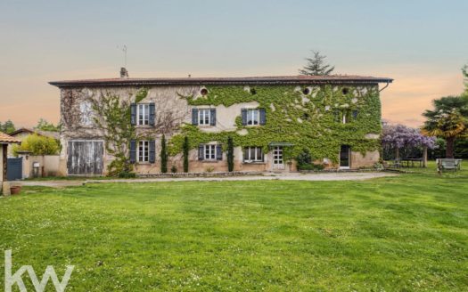 Maison 7 pièces 265 m2 38780 Eyzin Pinet – Réf. SG-7123