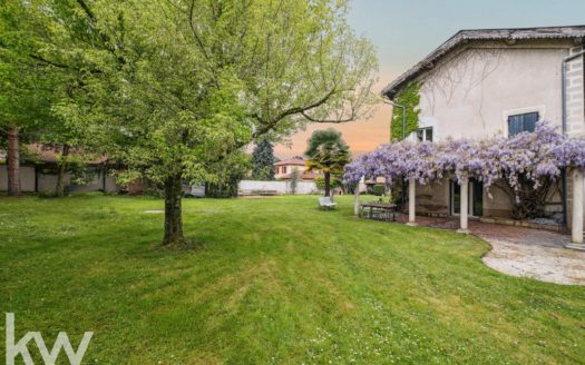Maison 7 pièces 265 m2 38780 Eyzin Pinet – Réf. SG-7123