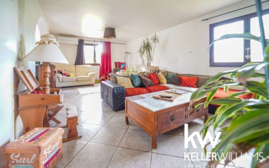 Maison 12 pièces 310 m2 38110 La Batie Montgascon – Réf. TF-7102